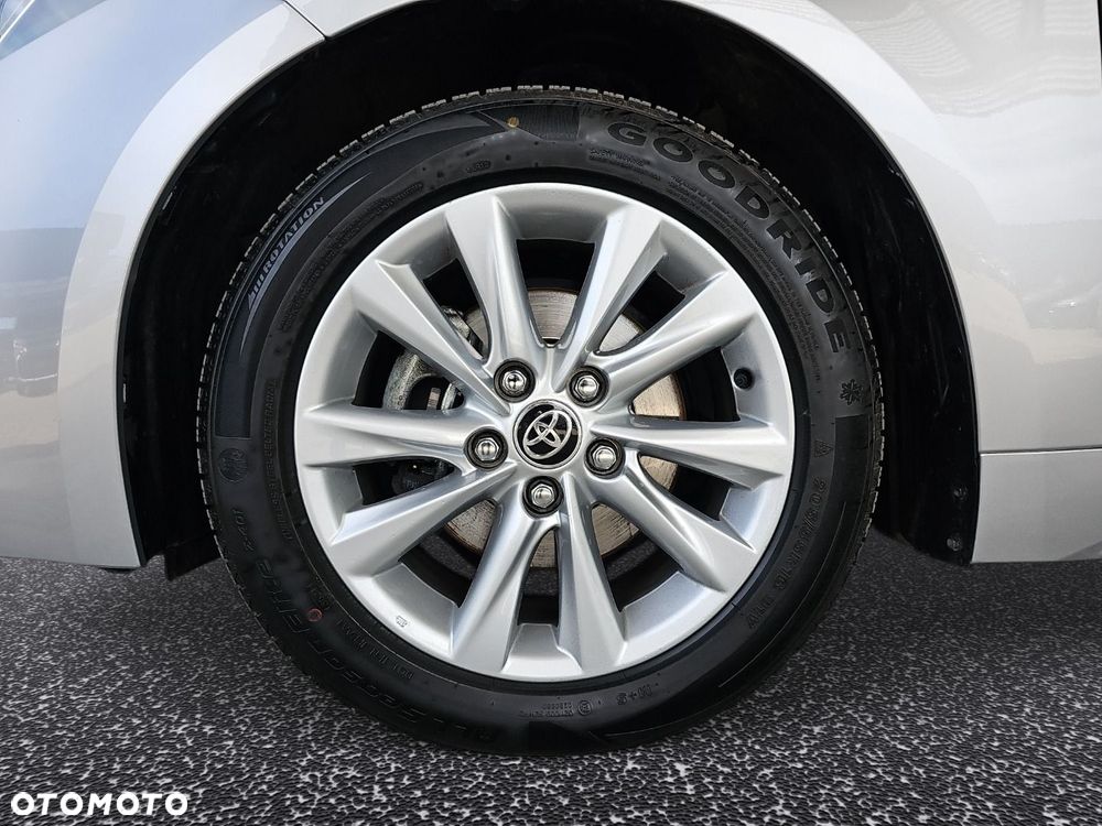 Toyota Corolla 1.8 Hybrid Comfort - 24