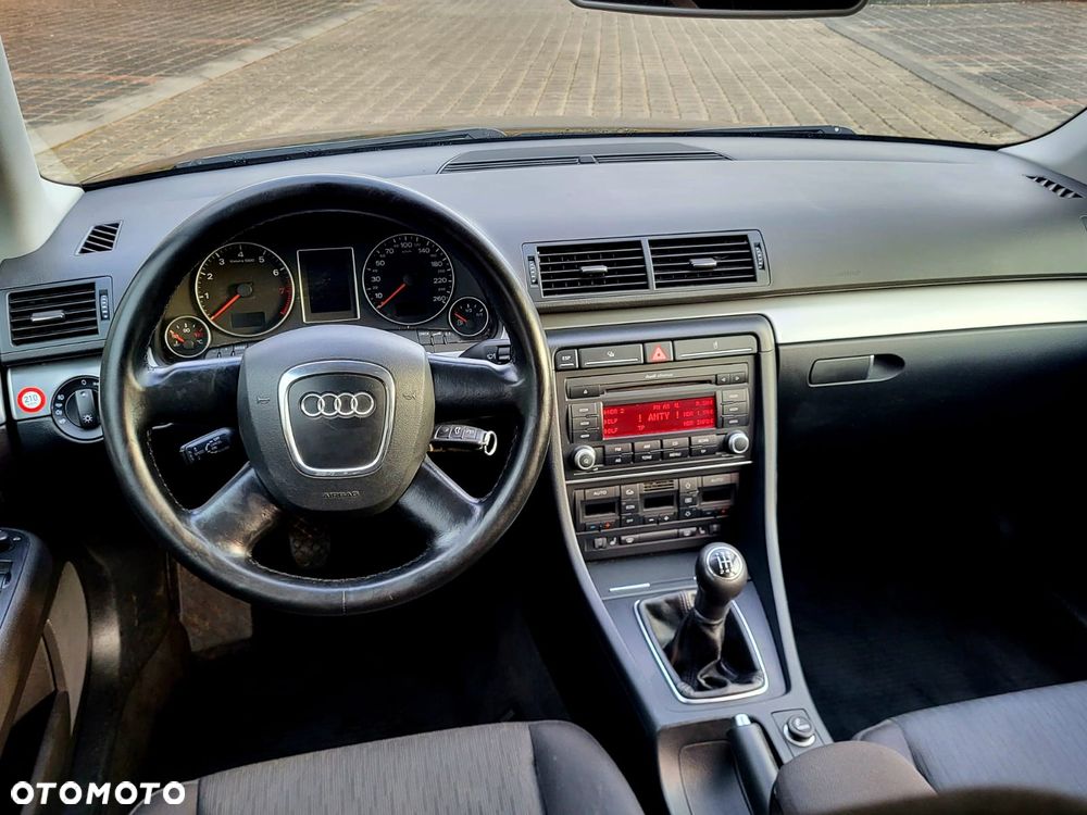 Audi A4 Avant - 12