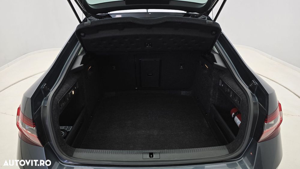 Skoda Superb 2.0 TDI DSG Ambition - 25