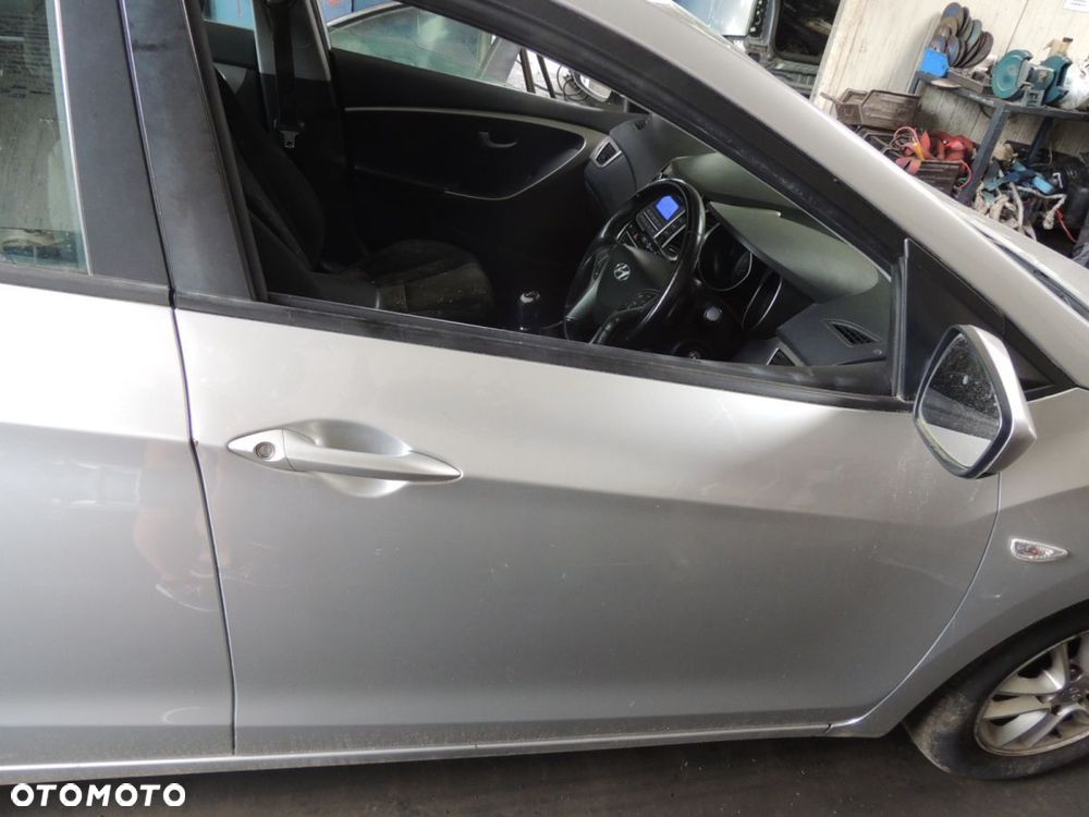 Podnośnik szyby prawy Hyundai I30 II - 1