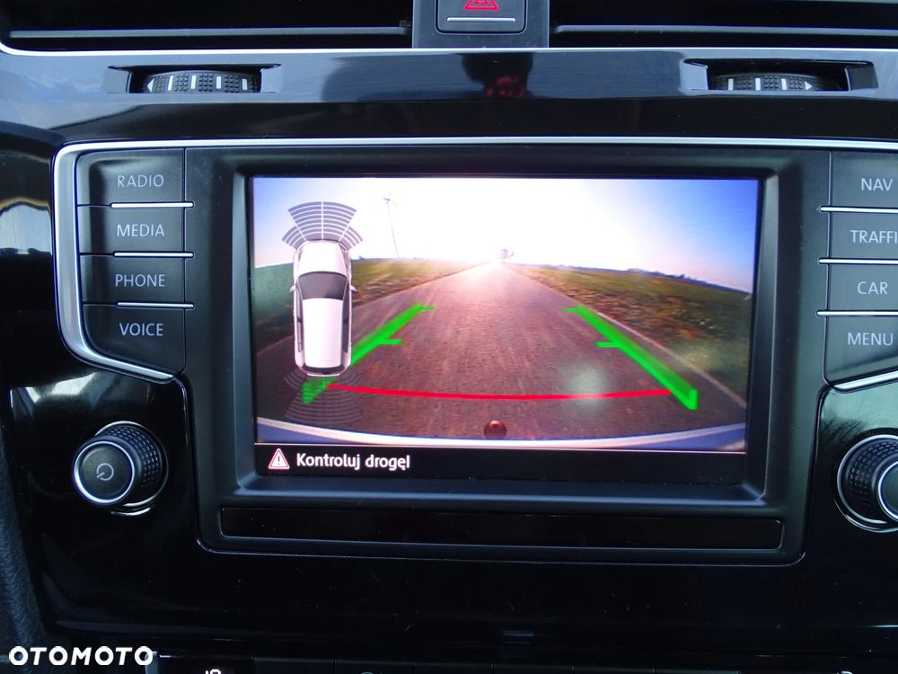 Volkswagen Golf 1.4 TSI (BlueMotion Technology) DSG Highline - 8