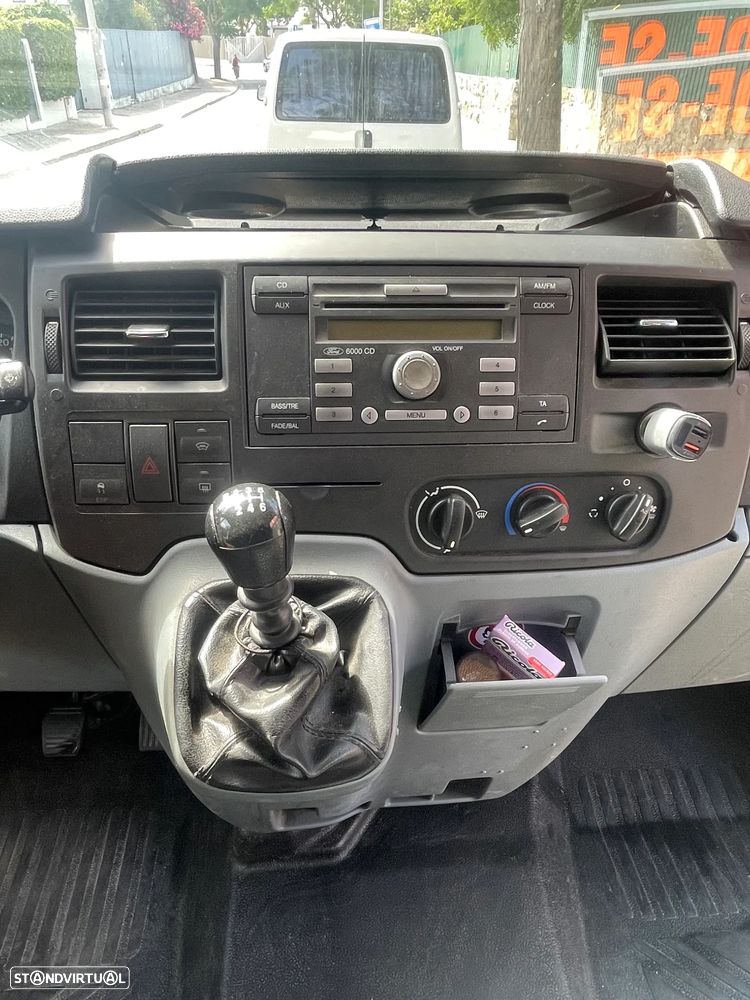 Ford Transit - 13