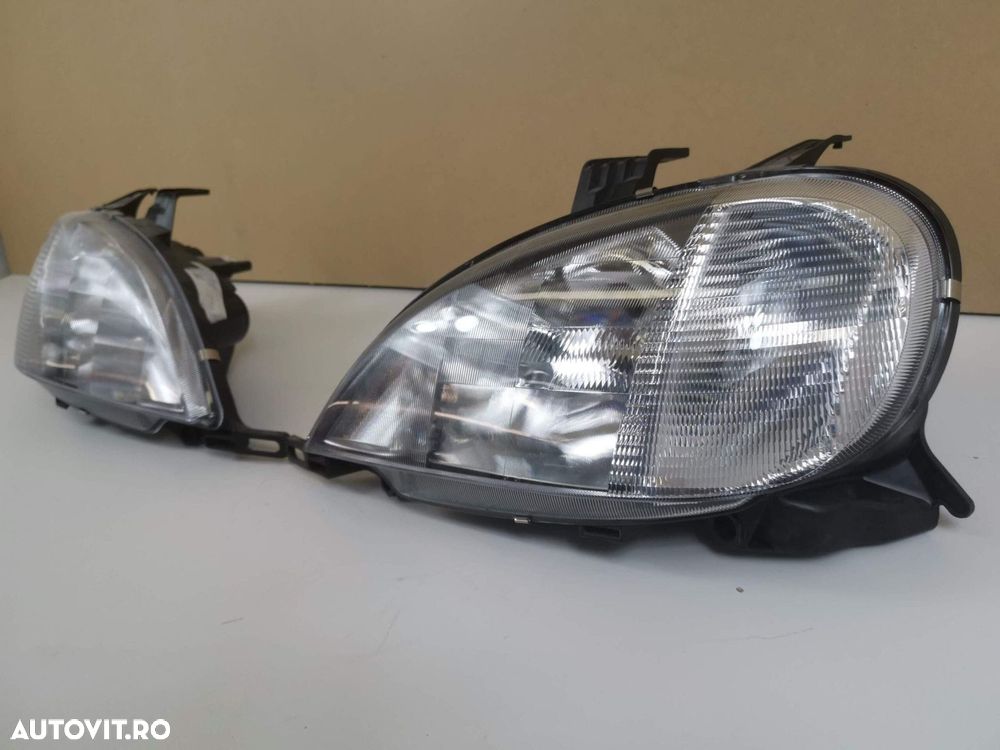 Set Faruri Stanga Dreapta Halogen Mercedes-Benz ML W163 1997 1998 1999 - 3