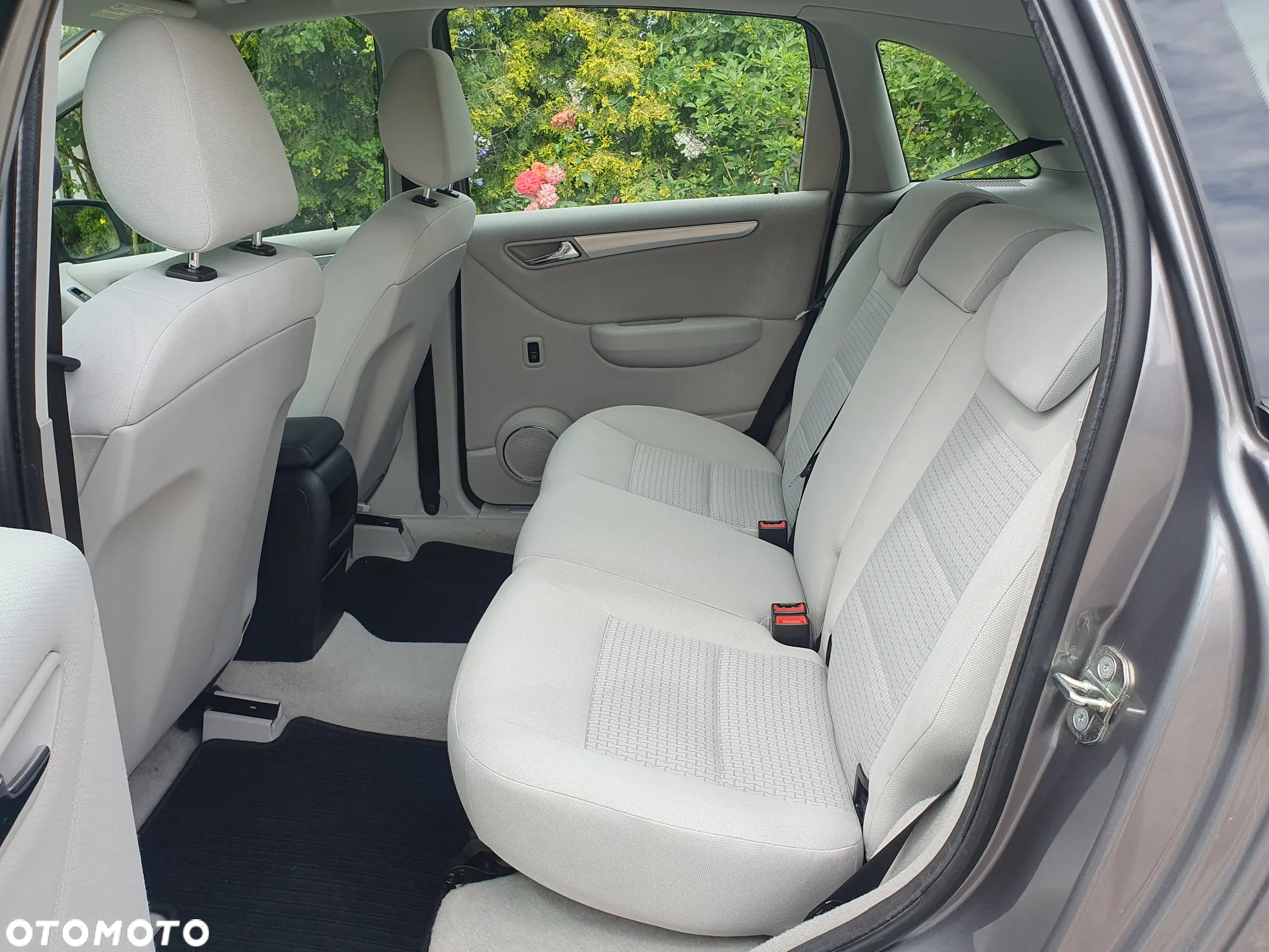 Mercedes-Benz Klasa B 180 Autotronic SPORT EDITION - 15