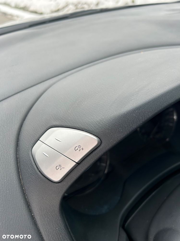 Nissan Pathfinder - 23