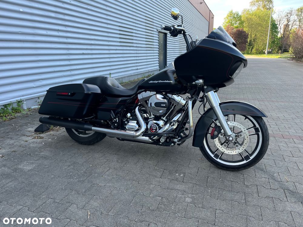 Harley-Davidson Touring Road Glide - 4