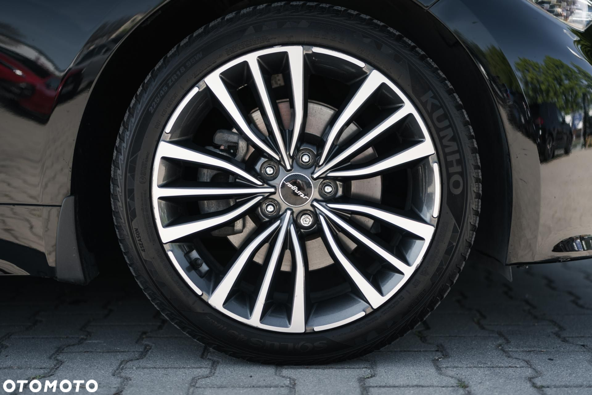 Kia Stinger - 39