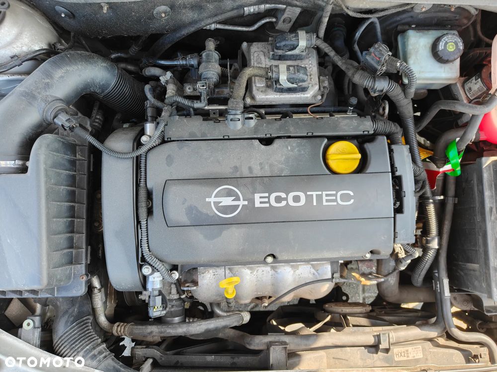 Opel Astra 1.6 Enjoy - 19