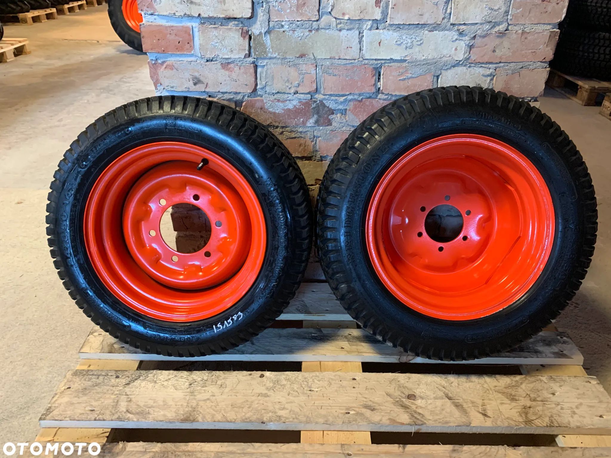 FV 23% Nowa Opona 24-8,5-14 BRIDGESTONE PILLOW DIA 1 odpowiednik 215/65/14 Opona + Felga Kubota Koła - 1