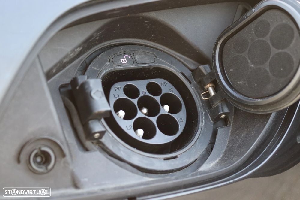 Mercedes-Benz C 300 de AMG Line - 18