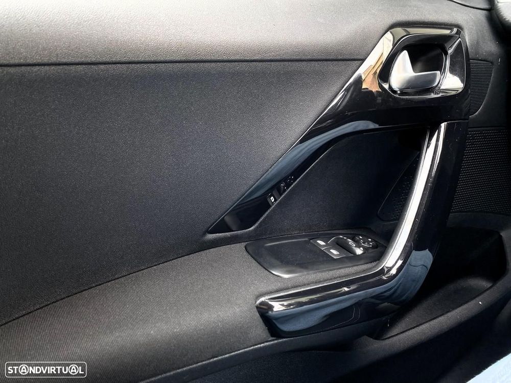 Peugeot 208 1.6 BlueHDi Style - 25