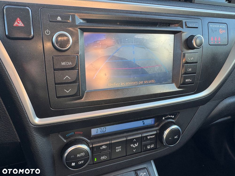 Toyota Auris Hybrid 135 Premium - 9