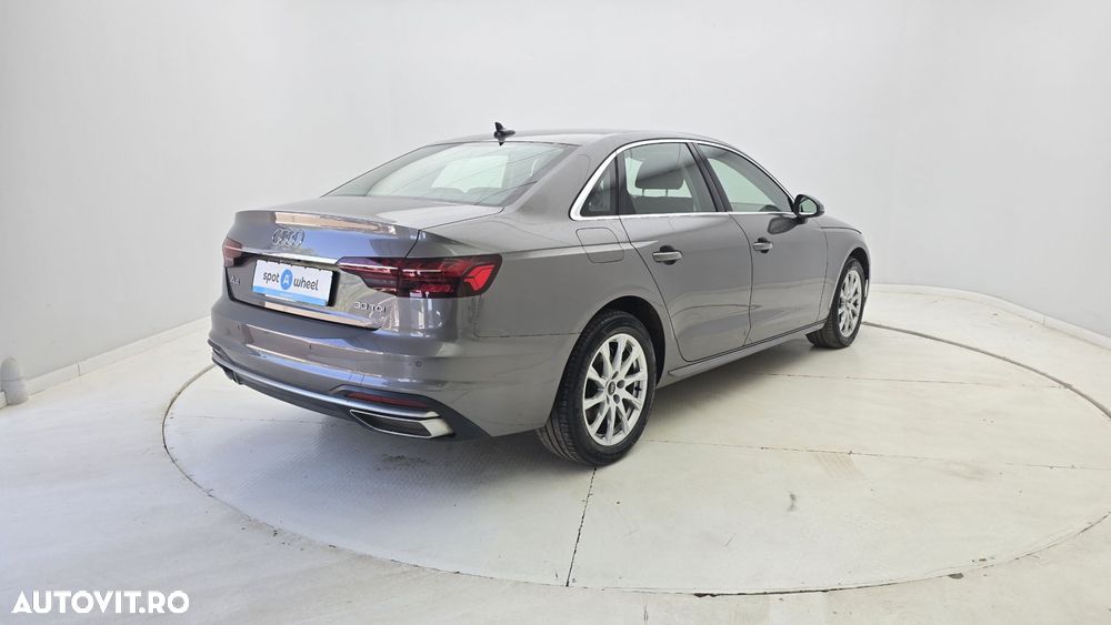 Audi A4 30 TDI S tronic MHEV Basic - 6