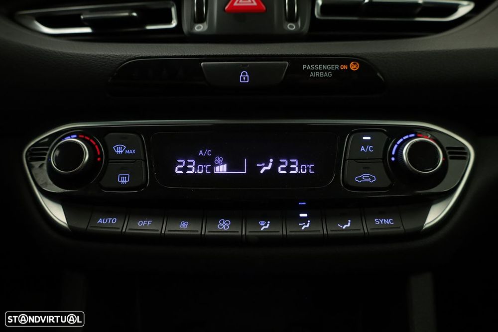 Hyundai i30 SW - 12