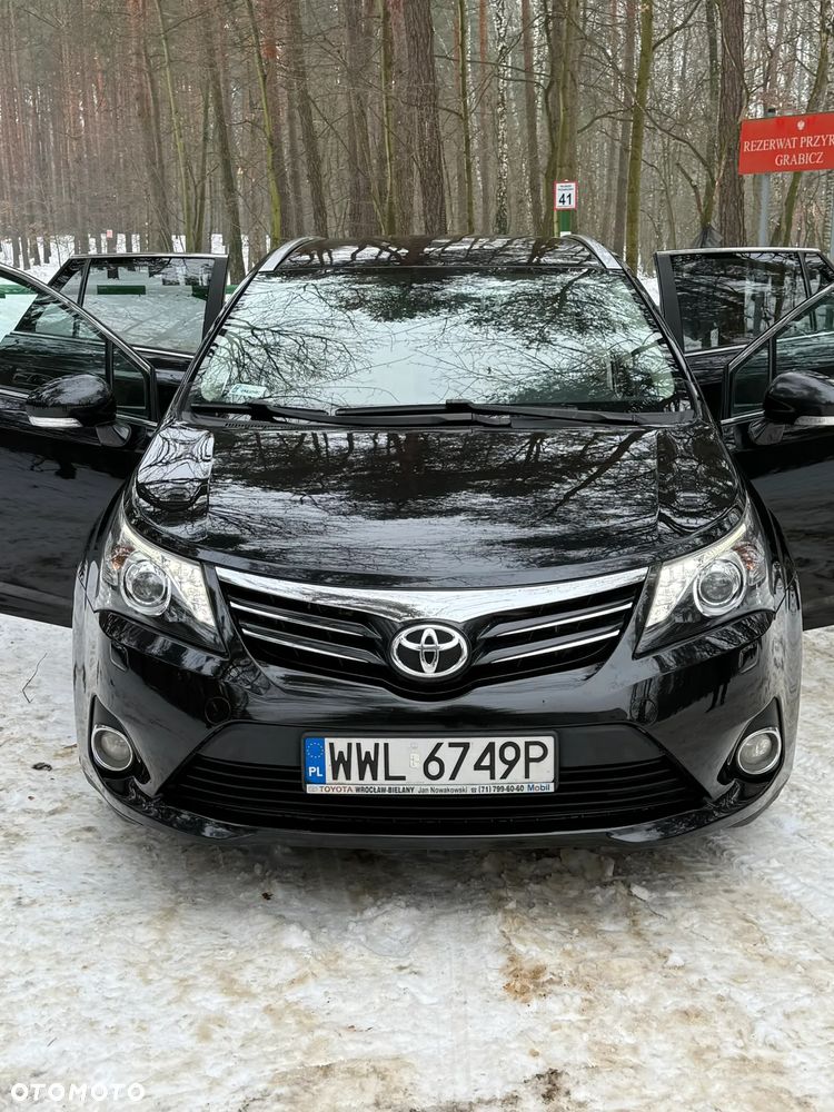 Toyota Avensis 2.2 D-4D Premium - 2