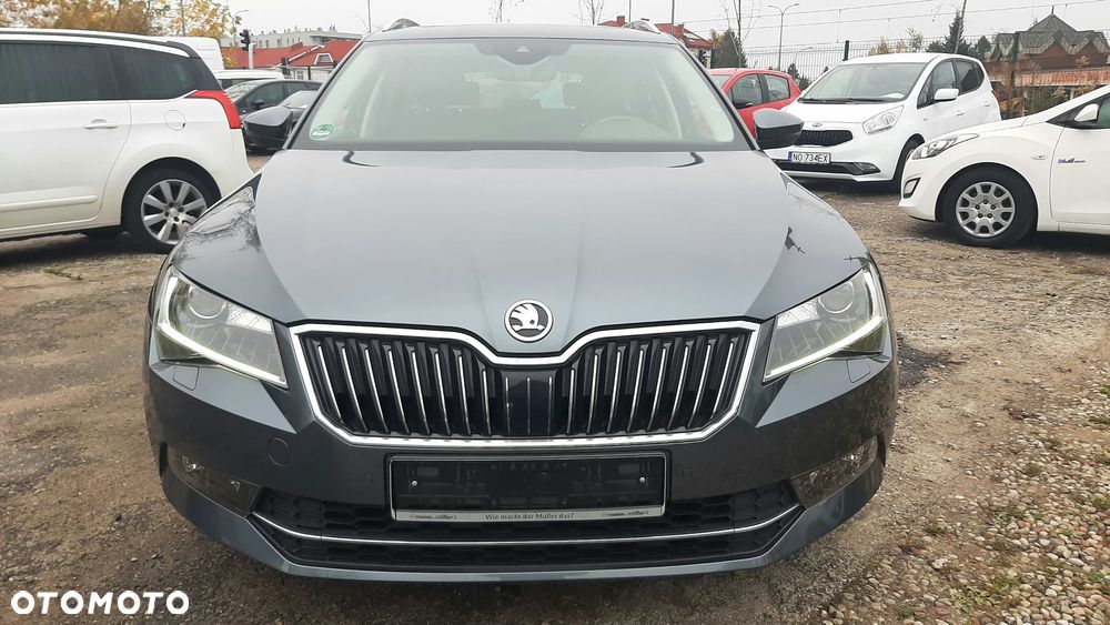 Skoda Superb 1.8 TSI DSG SportLine - 7