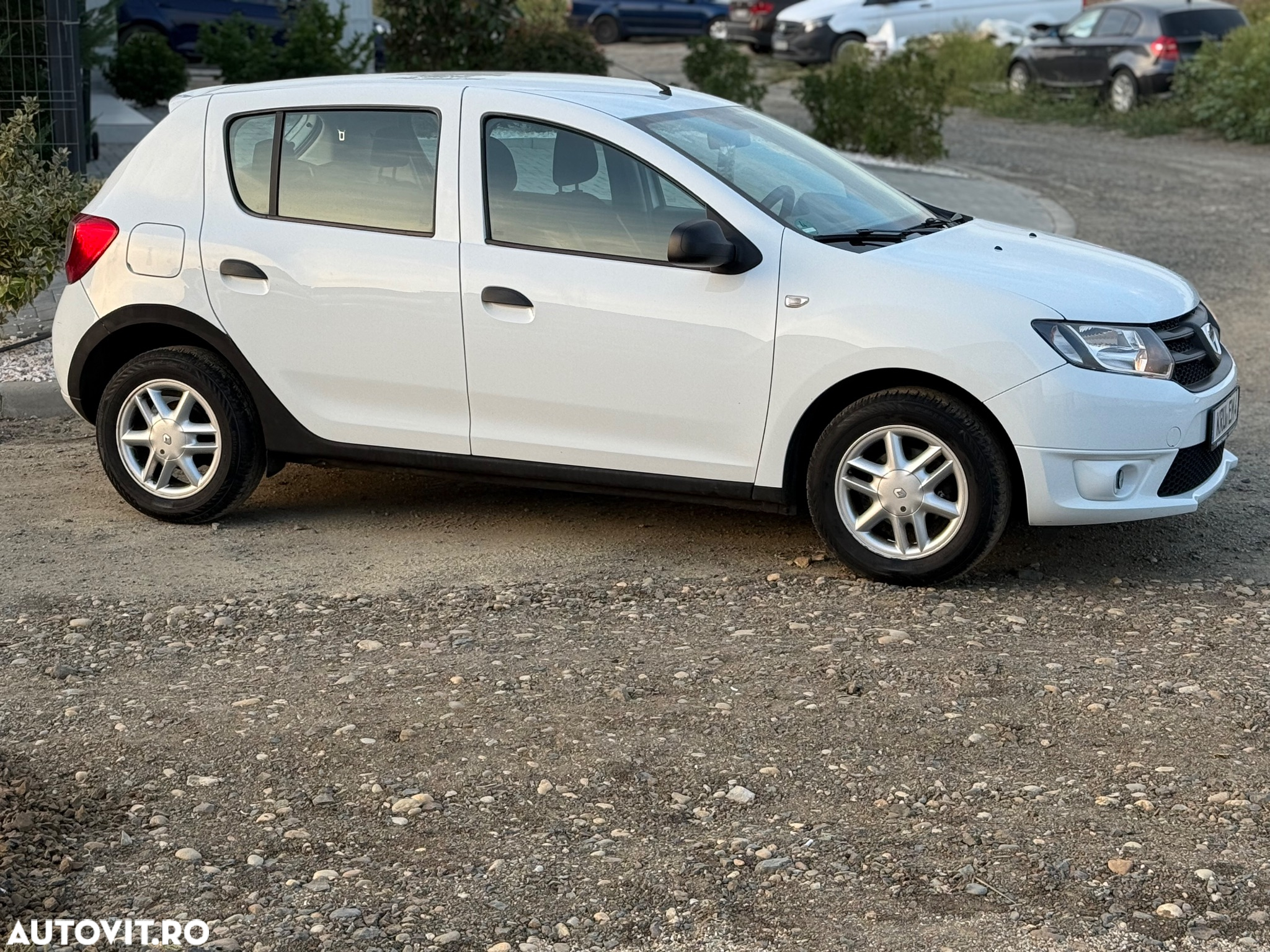 Dacia Sandero 1.2 75CP Ambiance - 2