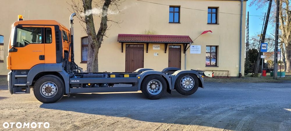 MAN TGS 2011r KRÓTKI ROZSTAW 390cm 3-y OSIOWY rama do zabudowy DMC 26t BECZKA ASENIZACJA - 34