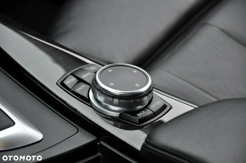 BMW Seria 3 - 35
