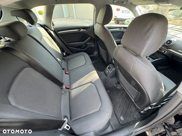 Audi A3 Sportback 1.5 TFSI S tronic - 17
