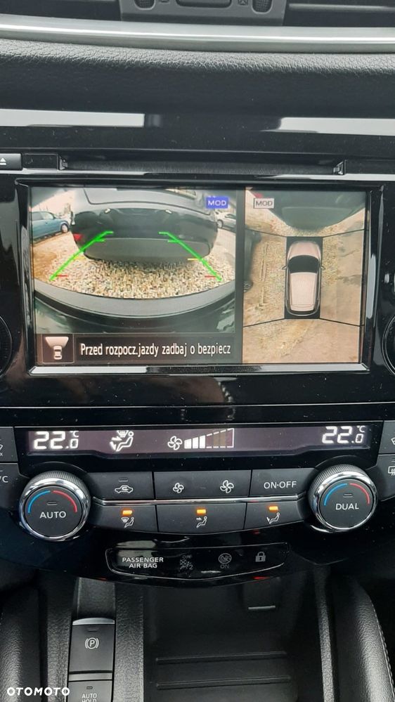 Nissan Qashqai 1.3 DIG-T TEKNA - 26