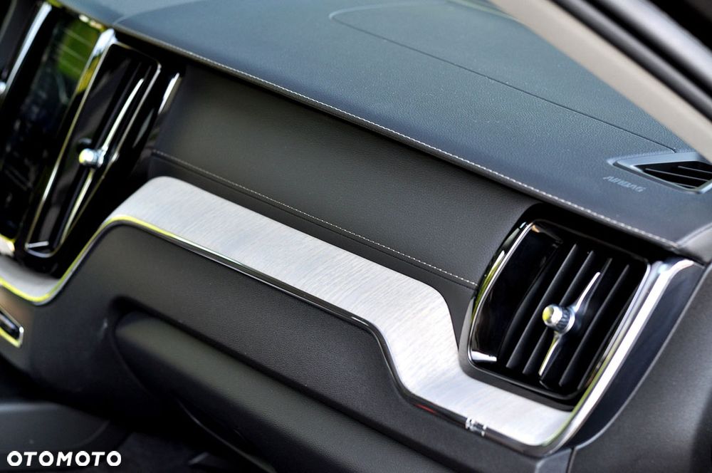 Volvo XC 60 D4 Geartronic Inscription - 24