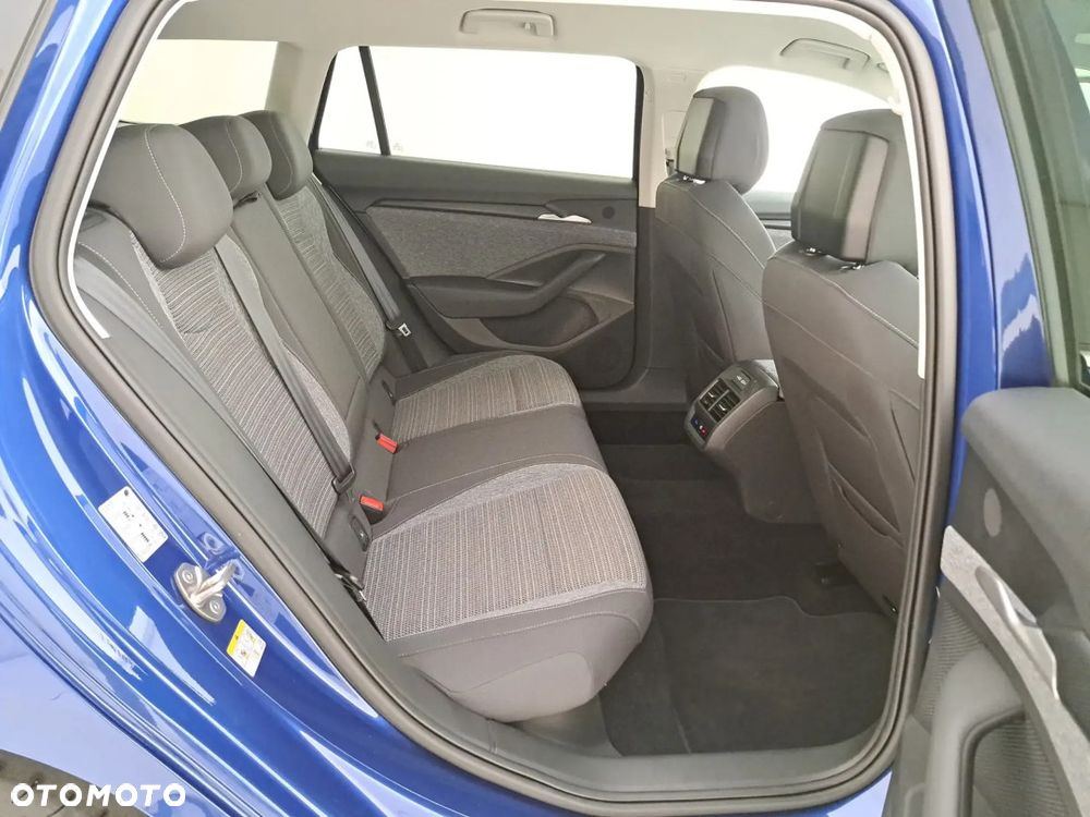 Skoda Superb 2.0 TDI SCR Drive DSG - 10