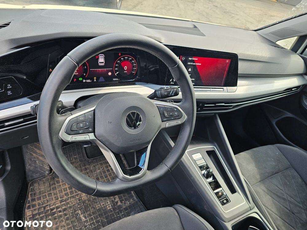 Volkswagen Golf - 19