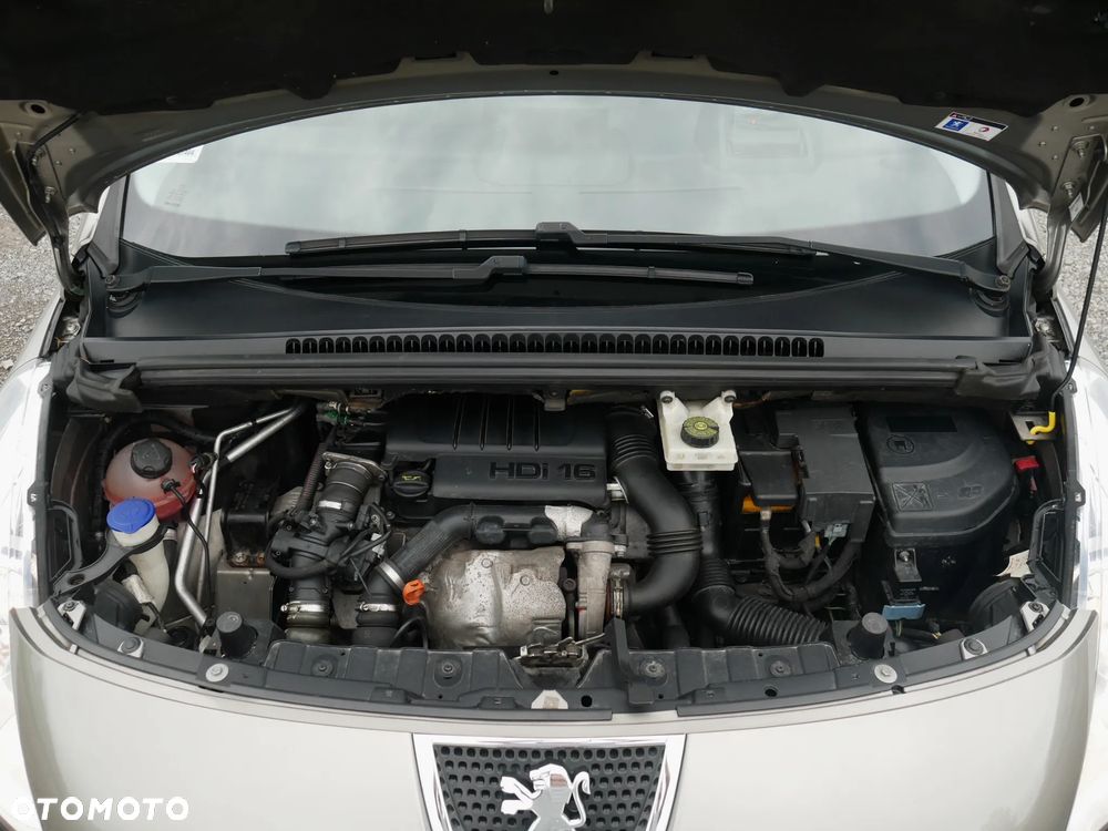 Peugeot 3008 1.6 HDi Premium - 38