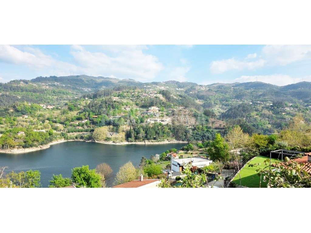 Lote individual Gerês - térrea - Grande imagem: 2/12