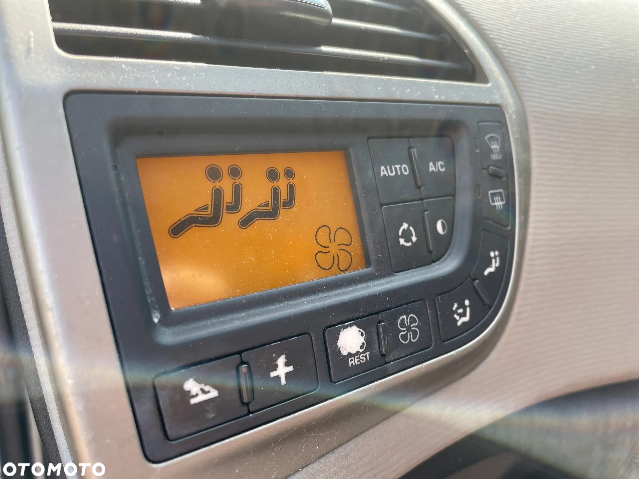 Citroën C4 Picasso 1.6 VTi Seduction - 19