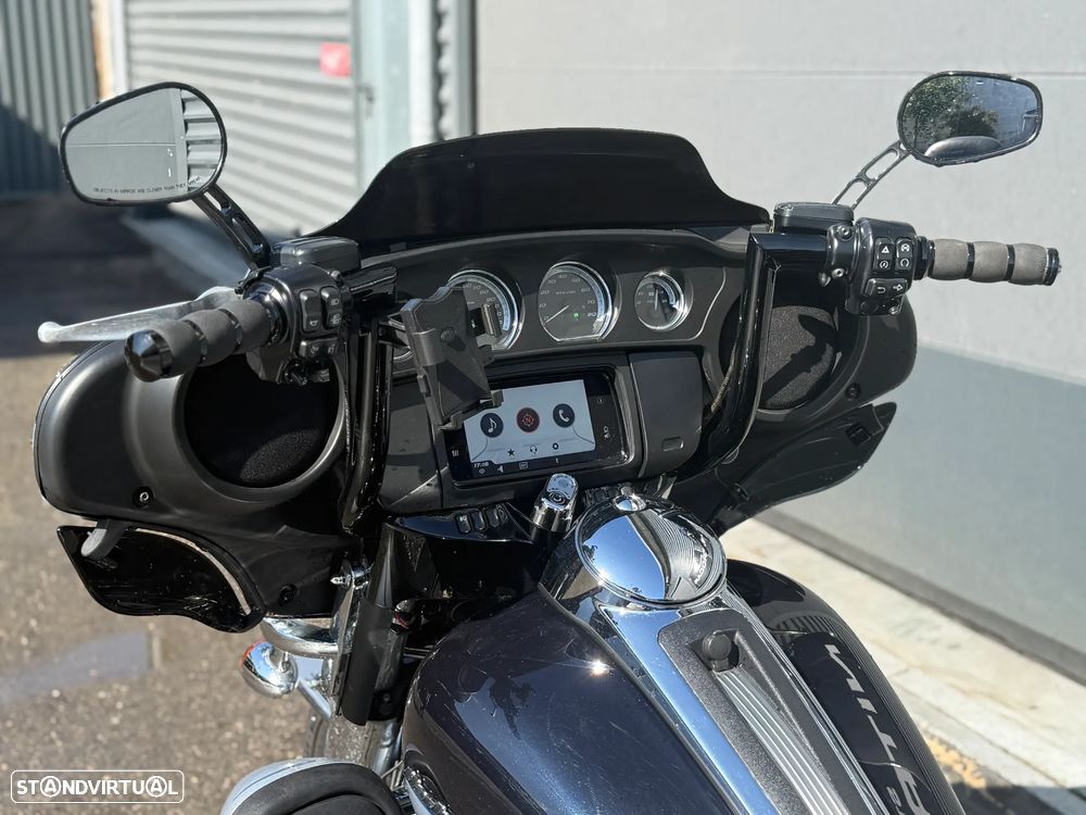 Harley-Davidson FL ELECTRA GLIDE ULTRA LIMITED 114 - 9