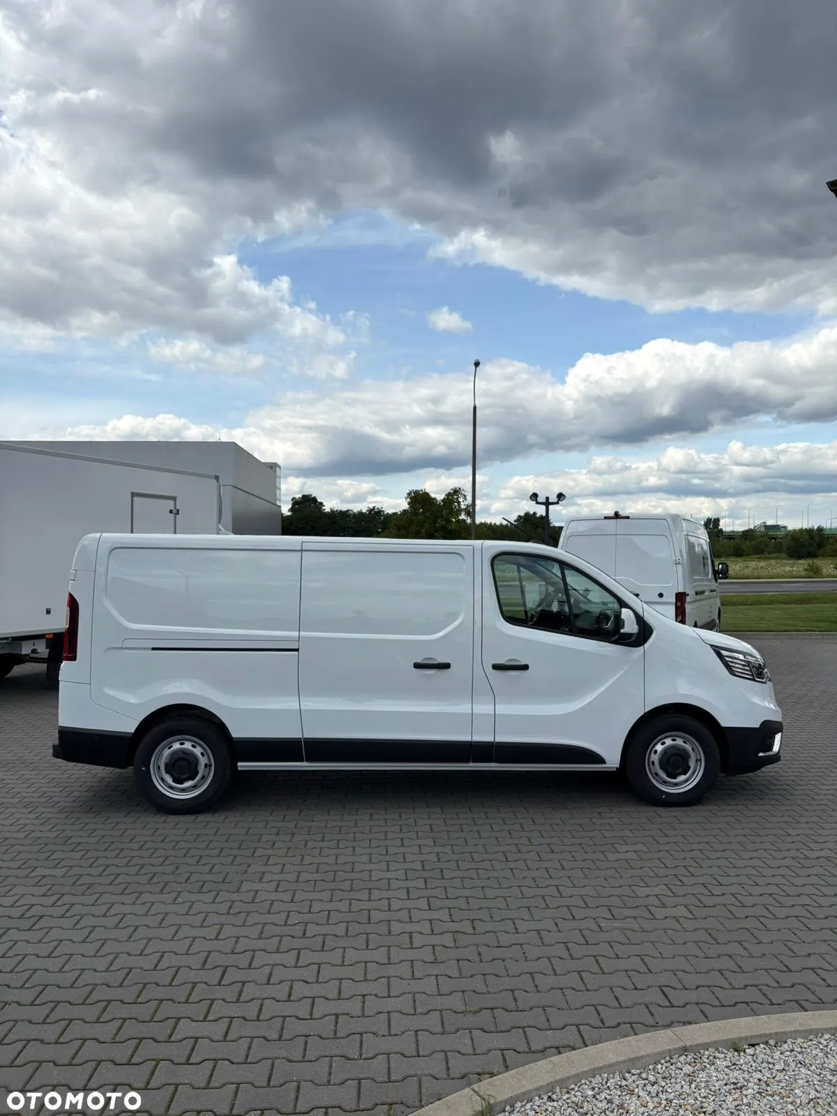 Renault Trafic Furgon L2H1 2.0dCi 170 AT9 automat! - 6