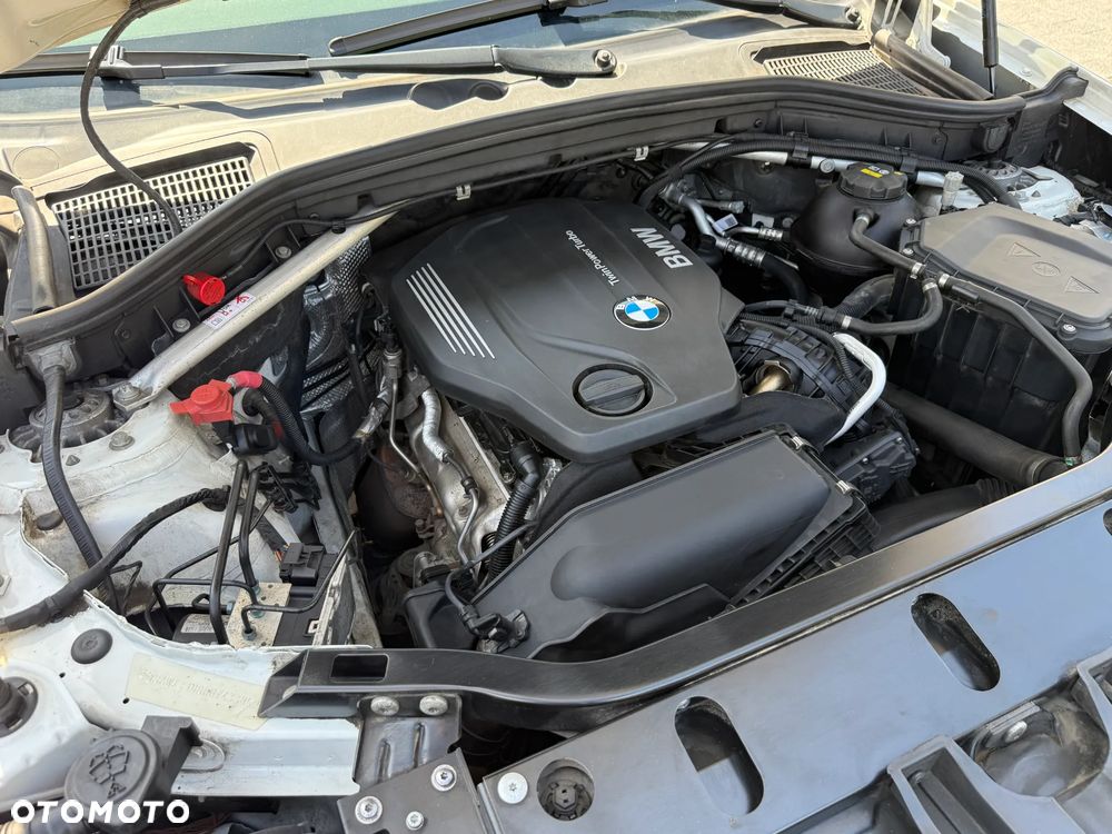 BMW X3 sDrive18d xLine - 31