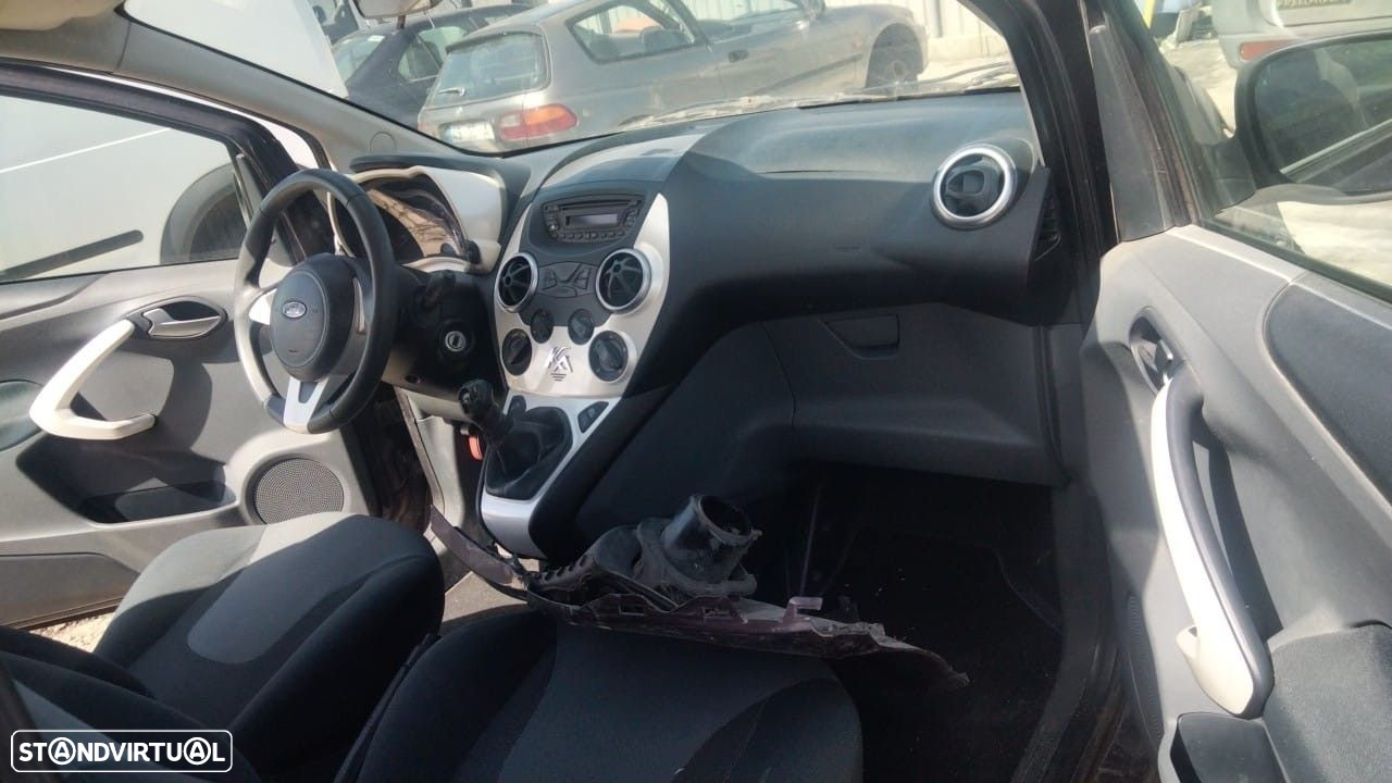 Ford KA 1.2i de 2010 disponível para peças - 7