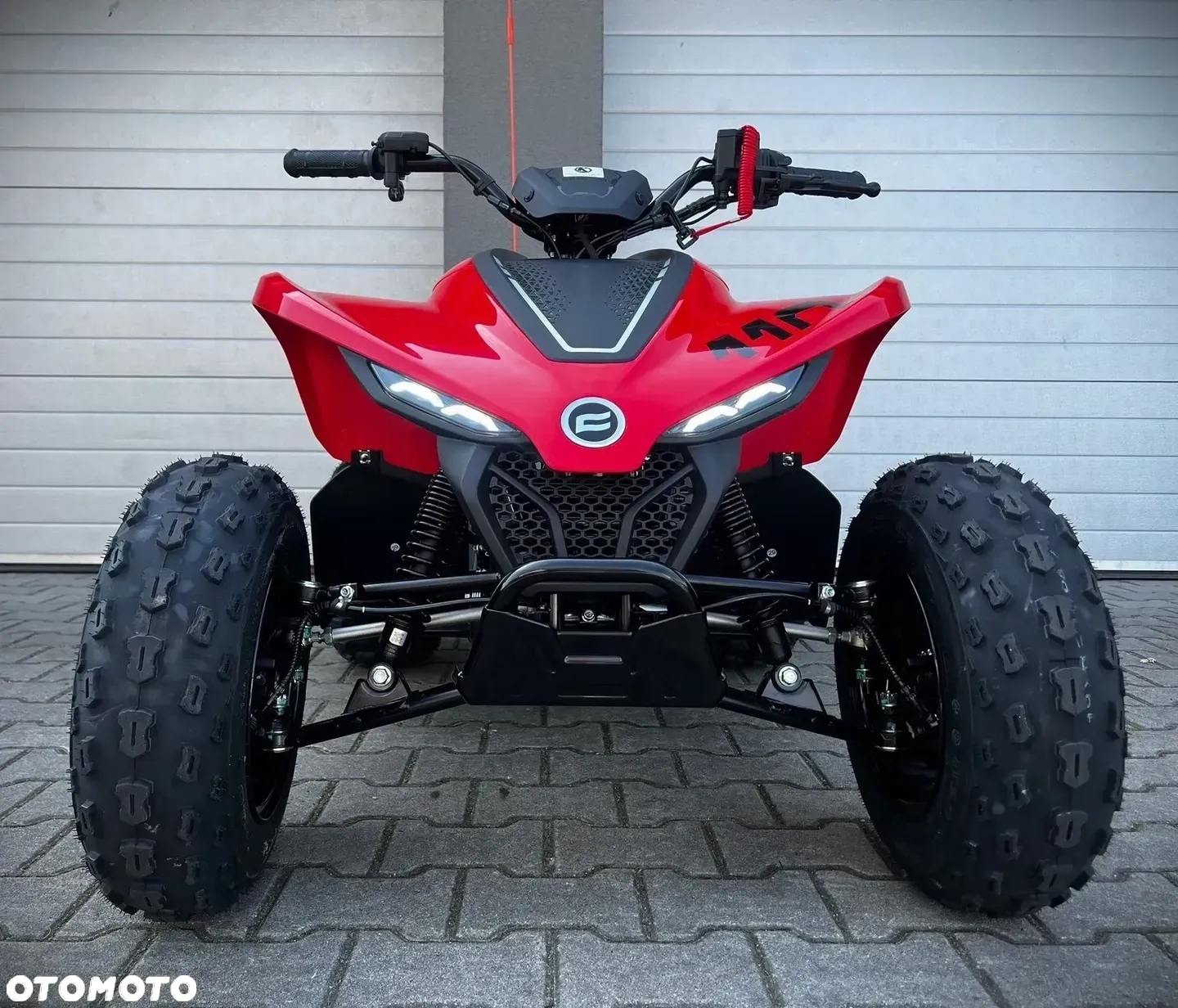 CFMoto CForce - 9