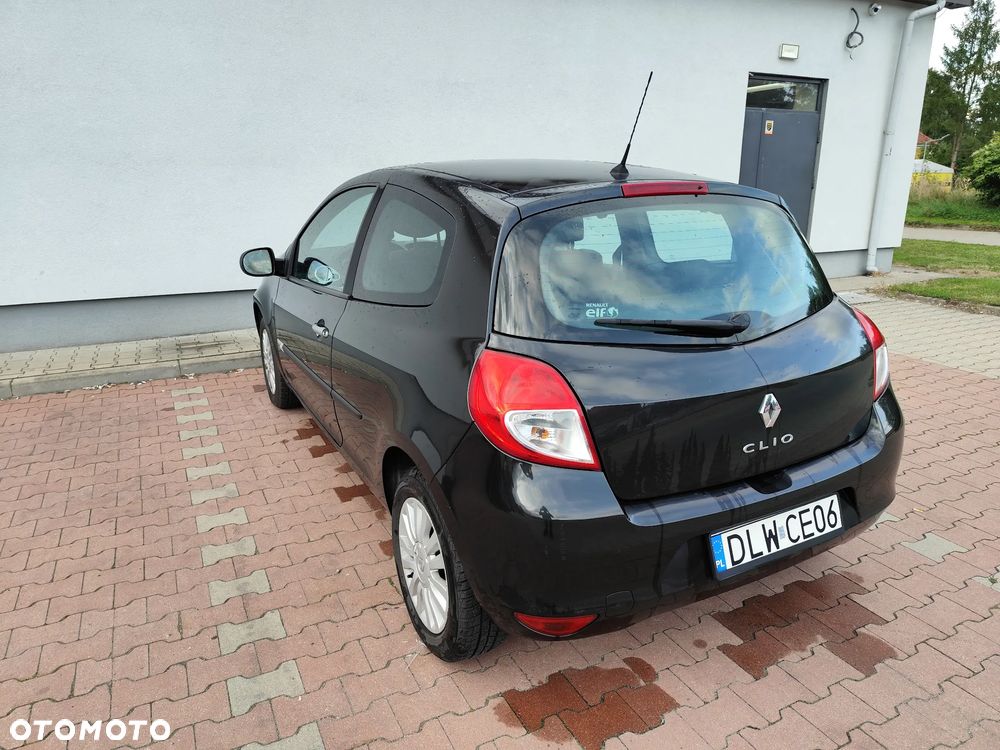 Renault Clio 1.2 16V 75 Dynamique - 6