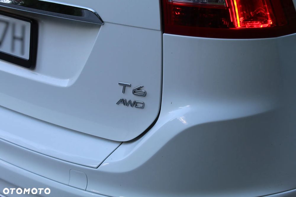 Volvo XC 60 T6 AWD Momentum - 8
