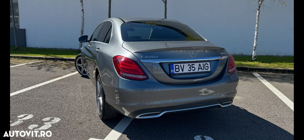 Mercedes-Benz C - 8