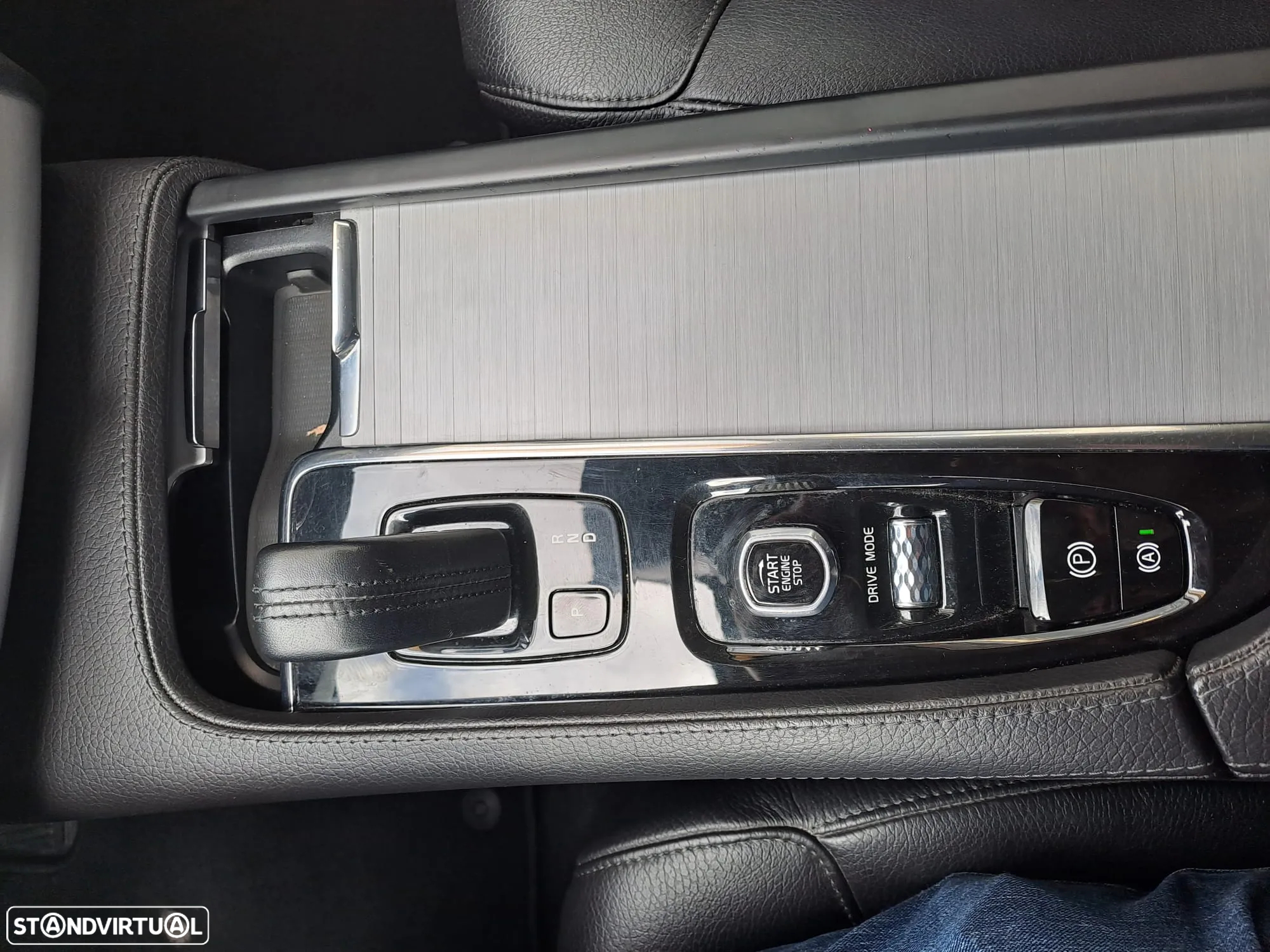Volvo XC 90 2.0 T8 PHEV Momentum AWD - 3