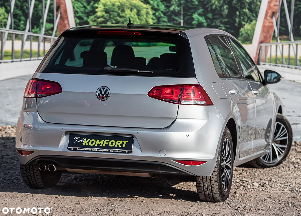 Volkswagen Golf 2.0 BlueTDI DSG Highline - 12