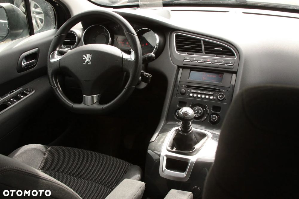 Peugeot 5008 HDI 150 Allure - 14