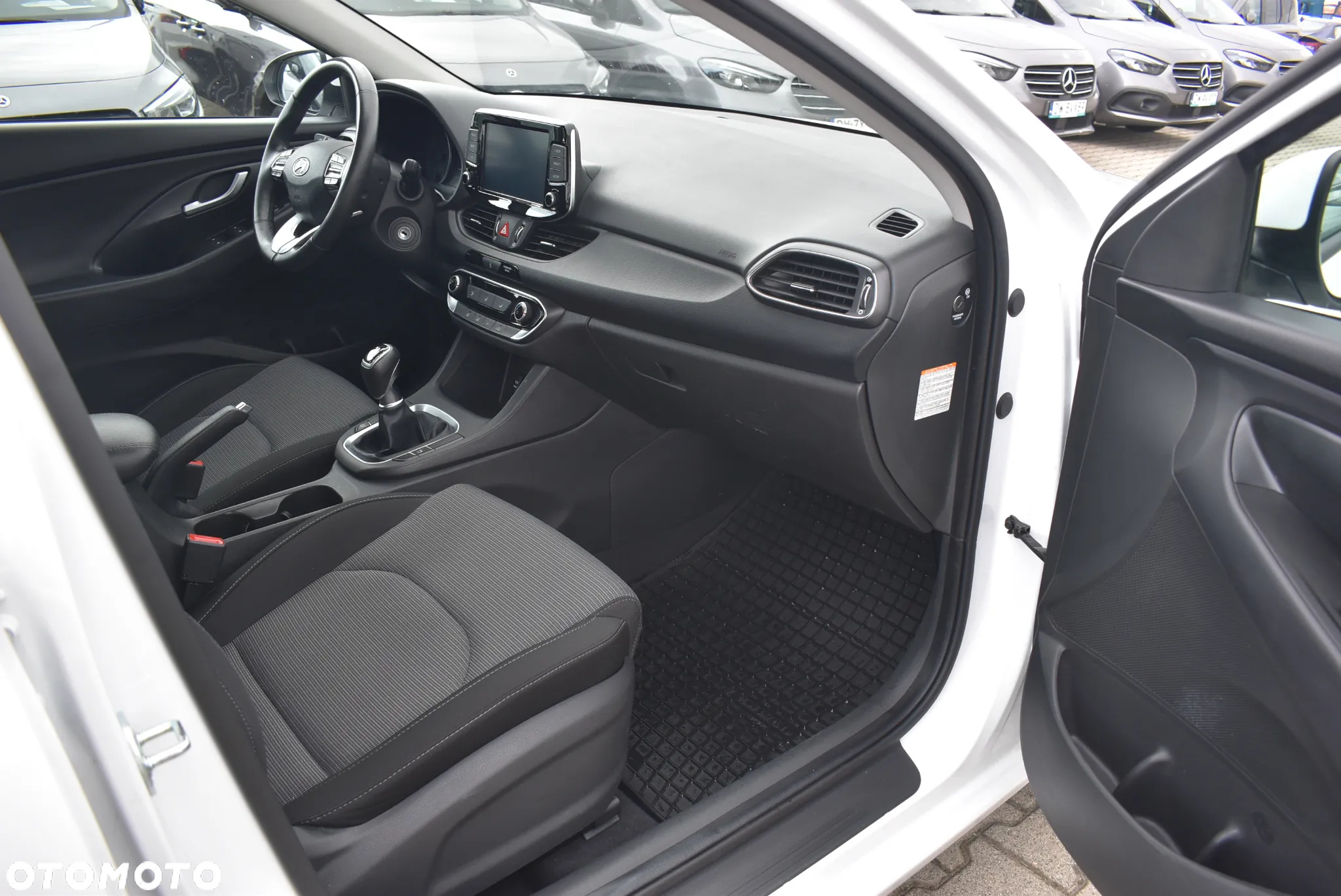 Hyundai i30 1.5 T-GDI 48V Modern - 16