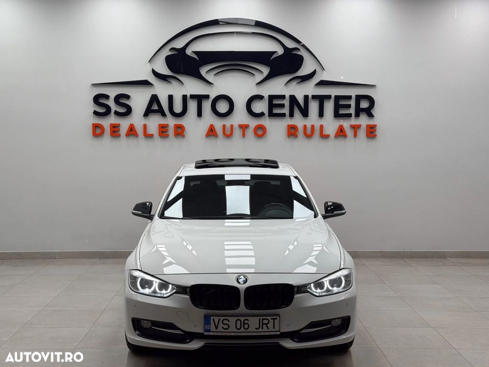 BMW Seria 3 320d Sport Line - 12