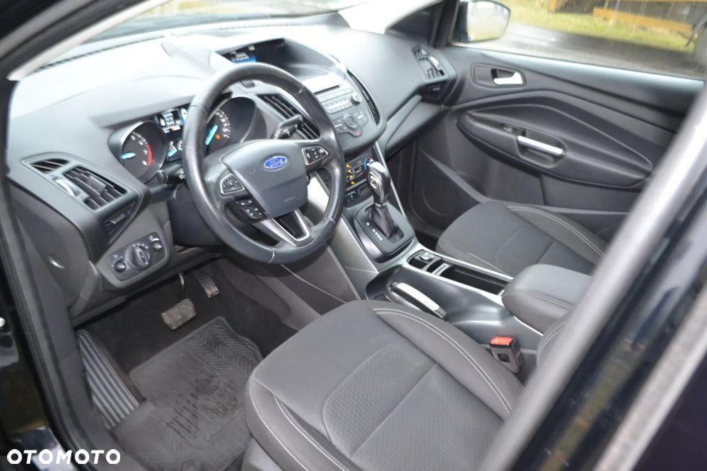 Ford Kuga 1.5 EcoBoost 2x4 Titanium - 20
