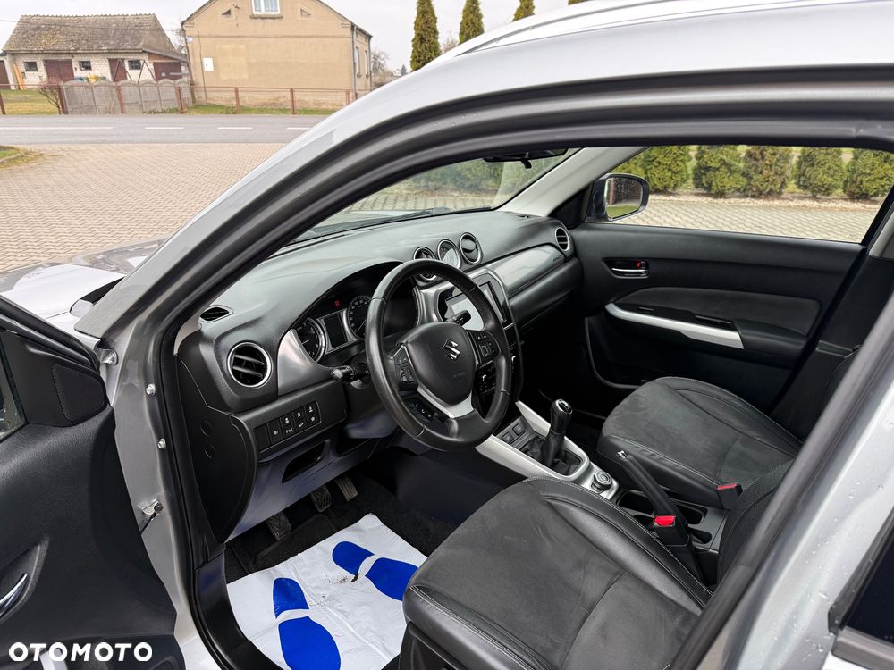 Suzuki Vitara 1.6 (4x4) Allgrip Comfort+ - 11