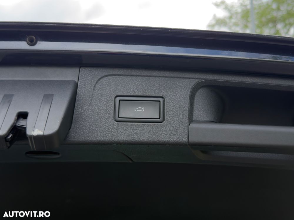 VOLKSWAGEN Passat 2023 — imagine 9