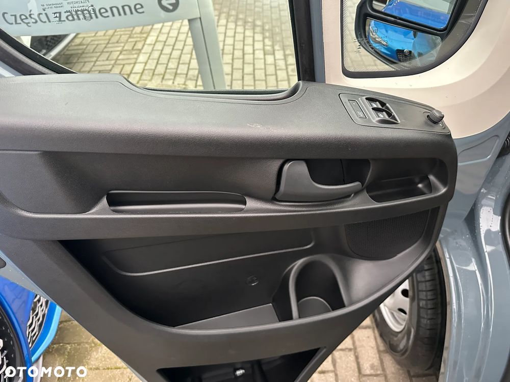 Fiat Ducato Furgon L2H1 Szary Lanzarote - 23