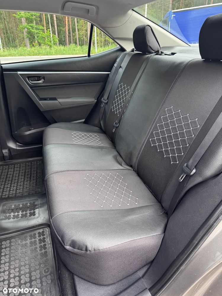Toyota Corolla 1.6 Comfort - 17