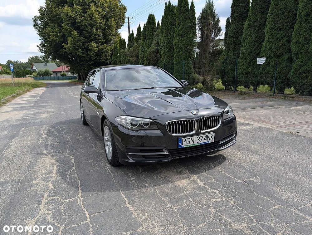 BMW Seria 5 520d Sport Line - 6